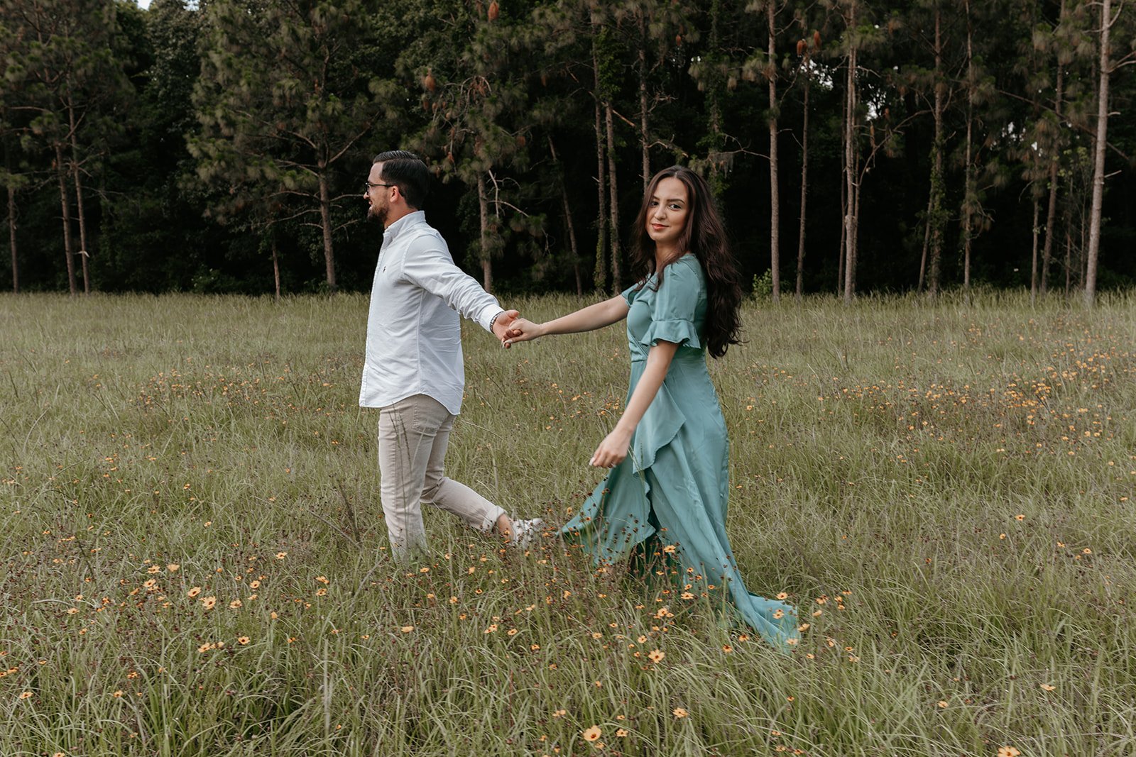 gainesville-engagement-photographer-wildflower-field-sid-ilva-4.jpg