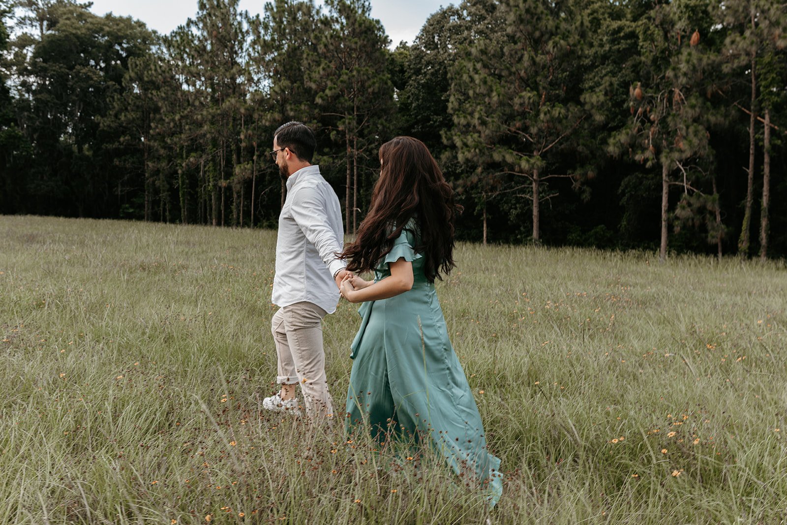 gainesville-engagement-photographer-wildflower-field-sid-ilva-5.jpg