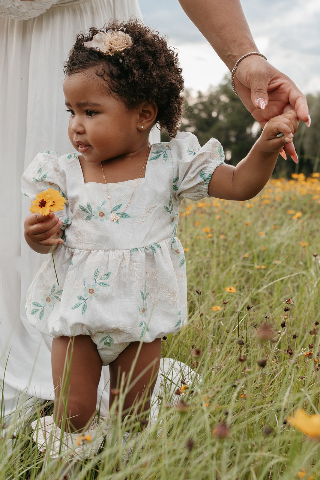 gainesville-wedding-photographer-wildflower-field-gamble-family-1.jpg