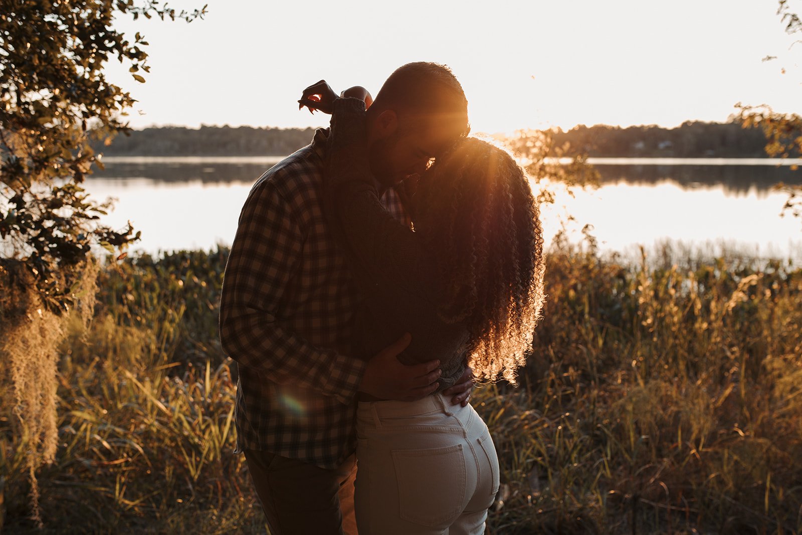 gainesville_paynes_prairie_engagement_photography-raven-chris-30.jpg